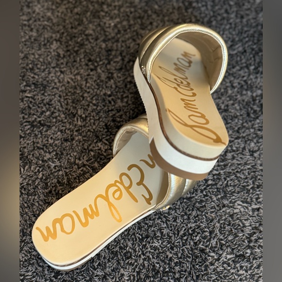 Gold slip-ons-  perfect for traveling/airports security, beach, lounging... - Picture 2 of 7